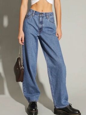 Levi's Medium Wash Baggy Dad Style Jeans